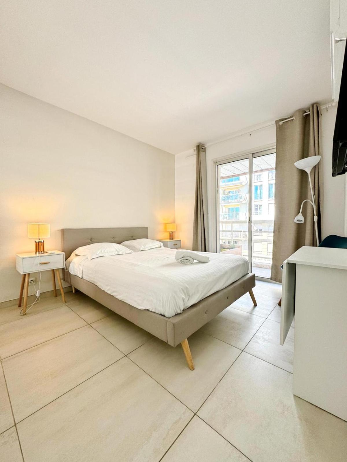 Villa D'Este - Apt 4 Prs - Clim - 300M Plage - Piscine-Parking En Option Juan-les-Pins Buitenkant foto