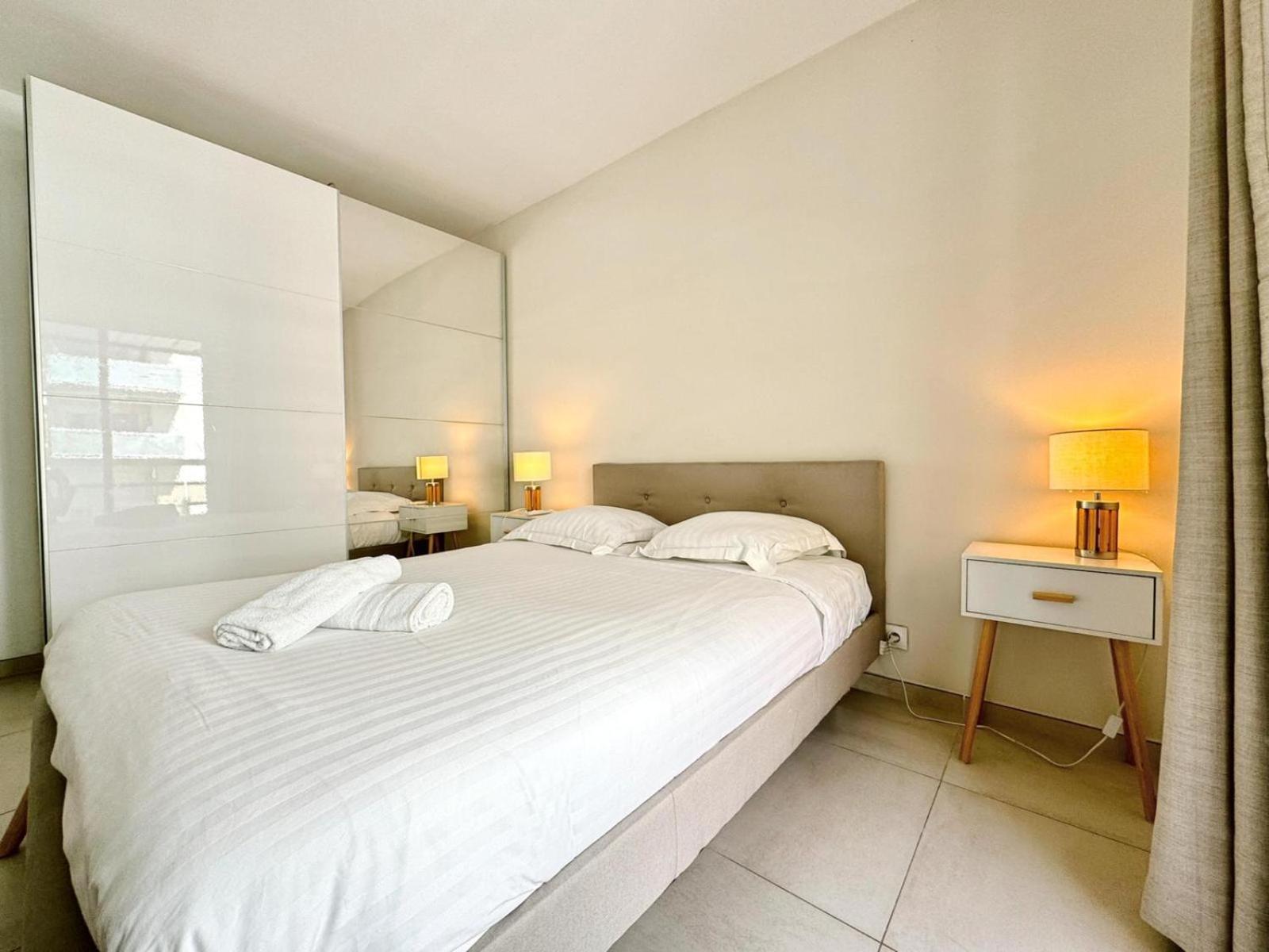 Villa D'Este - Apt 4 Prs - Clim - 300M Plage - Piscine-Parking En Option Juan-les-Pins Buitenkant foto